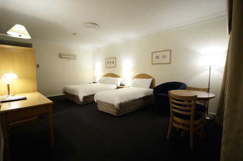 Carlyle Suites & Apartments - Darwin Tourism 6