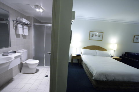 Carlyle Suites & Apartments - Darwin Tourism 9