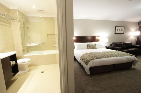 Carlyle Suites & Apartments - Darwin Tourism 10