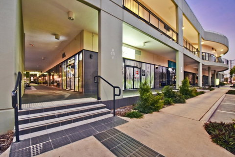 Nomikis\'On The Avenue - Darwin Tourism 8