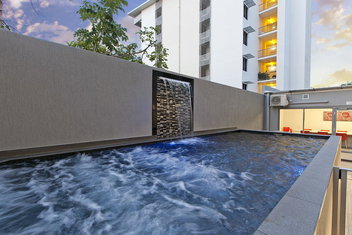 Argus Hotel Darwin with Darwin Tourism