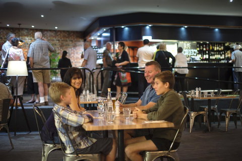 Mercure Kakadu Crocodile - Darwin Tourism 7