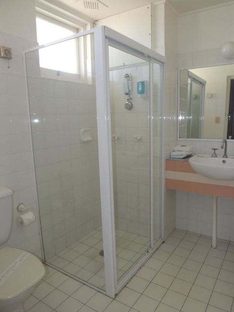 Golden Sands Motor Inn - Darwin Tourism 27
