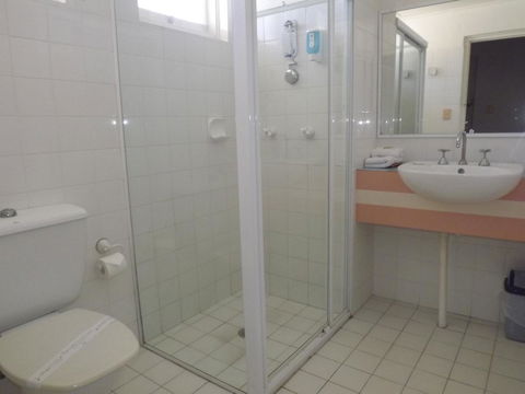 Golden Sands Motor Inn - Darwin Tourism 30