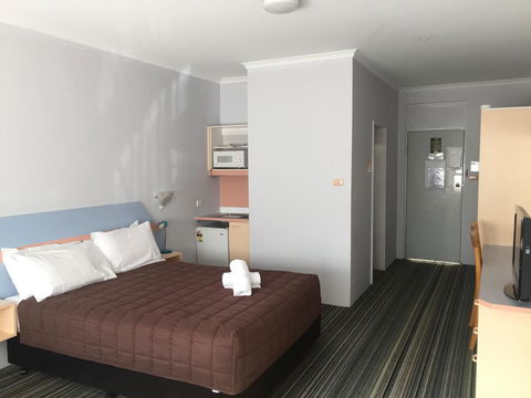 Golden Sands Motor Inn - Darwin Tourism 8