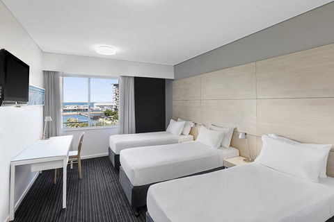 Vibe Hotel Darwin Waterfront - Darwin Tourism 17