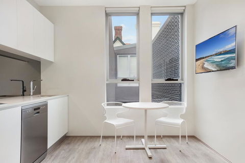 Bondi Beach Studio Suite 3 - Darwin Tourism 2