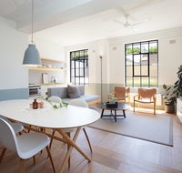 Boutique Sunlit Studio with Designer Furnishings - Darwin Tourism