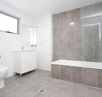 Brand new Family Friendly Apartment for 7 - Darwin Tourism