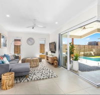 Brand New PRIZE HOME 50m path to beach - Darwin Tourism