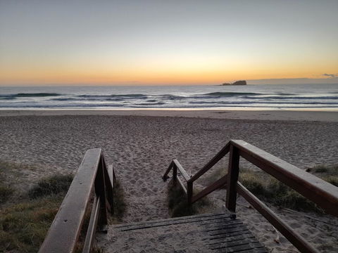 Breakers At Mudjimba Beach - Darwin Tourism 1