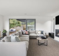Bridgewater Luxury family retreat close to the beach - Darwin Tourism