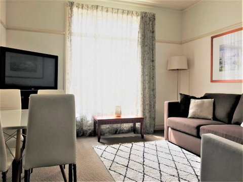 Brisbane City Apartments (Central Station) - Darwin Tourism 0