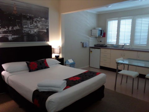 Brisbane Street Studios - Darwin Tourism 1