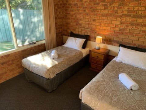 Broadford Sugarloaf Motel - Darwin Tourism 1