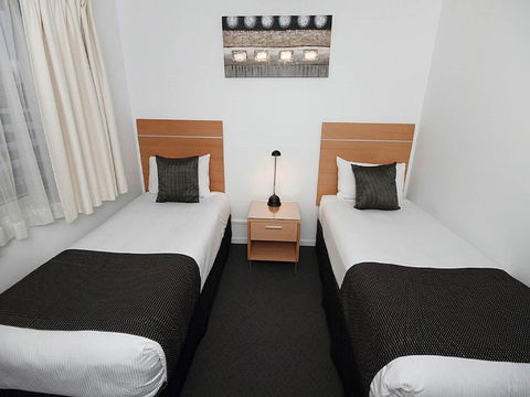 Browns Plains Motor Inn - Darwin Tourism 3