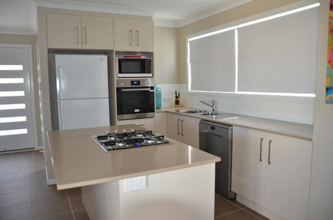 Bunya Vista Accommodation - Darwin Tourism 0