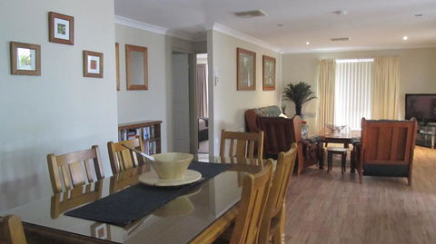Bunya Vista Accommodation - Darwin Tourism 2