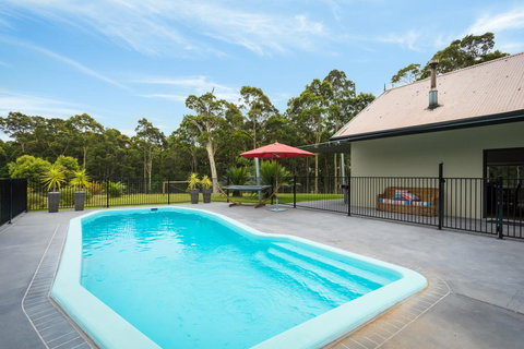 Bush Retreat With Private Pool - Darwin Tourism 2