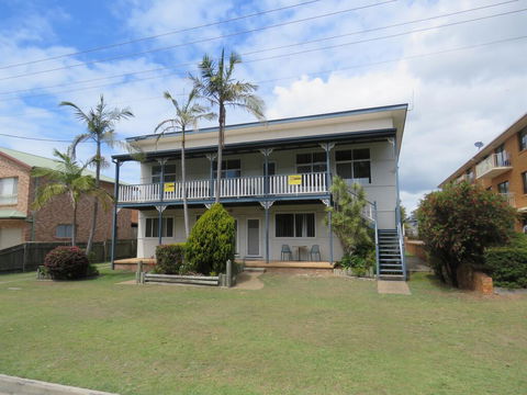 Cabenay 3 - VIEWS ACROSS THE PARK - Darwin Tourism 1