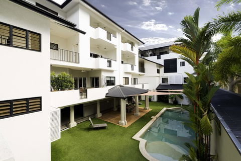 Cairns City Apartments - Darwin Tourism 0