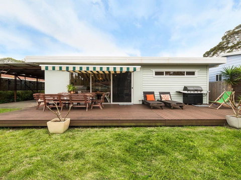 Callala Dreaming - Mid Century Beach House - Darwin Tourism 0