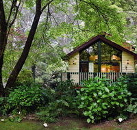 Cambridge Cottages - Darwin Tourism
