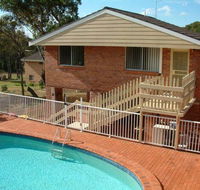 Canberra Cres 2E Burrill Lake Upstairs Apartment - Darwin Tourism