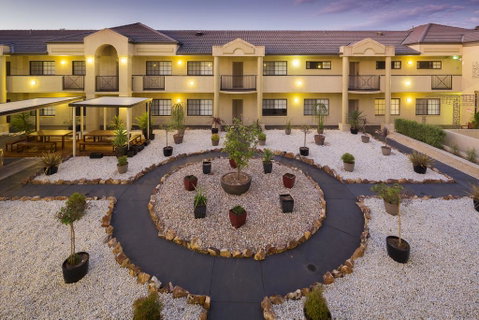 Canberra Parklands Central Apartment Hotel - Darwin Tourism 2