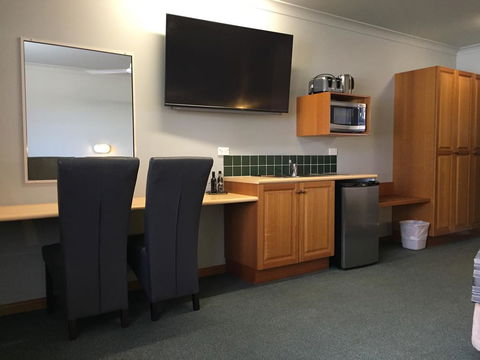 Cannon Park Motel - Darwin Tourism 3
