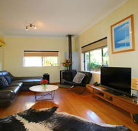 Cape Cod Beach House 25 Skyline Crescent - Darwin Tourism