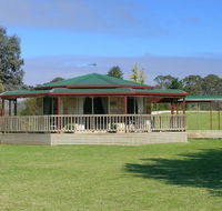 Carolynnes Cottages - Darwin Tourism