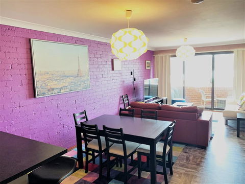 Central Park 14 - Centrally Located With Views To The Mountains - Darwin Tourism 2