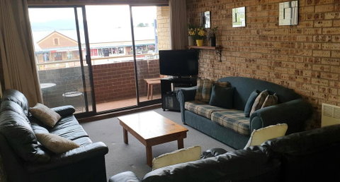 Central Park Apartment 8 - Darwin Tourism 1