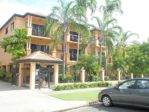 Central Plaza Apartments - Darwin Tourism 0