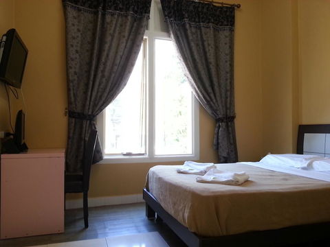 Central Private Hotel - Darwin Tourism 1