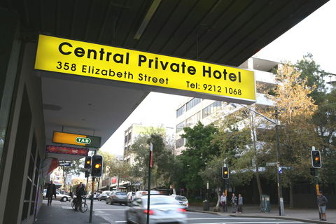 Central Private Hotel - Darwin Tourism 0