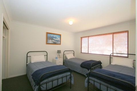 Chalet De Neige - Darwin Tourism 1