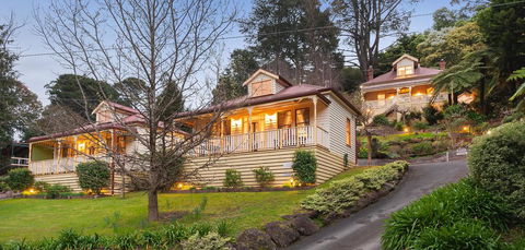 Charnwood Cottages In Warburton - Darwin Tourism 0