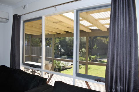 Charnwood Cottages In Warburton - Darwin Tourism 1