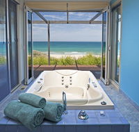 Chocolate Gannets - Darwin Tourism