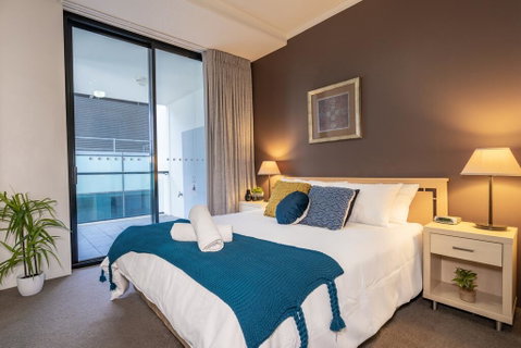City Centre Convenience!Free Wifi, Parking, Netflix, Wine - Darwin Tourism 0