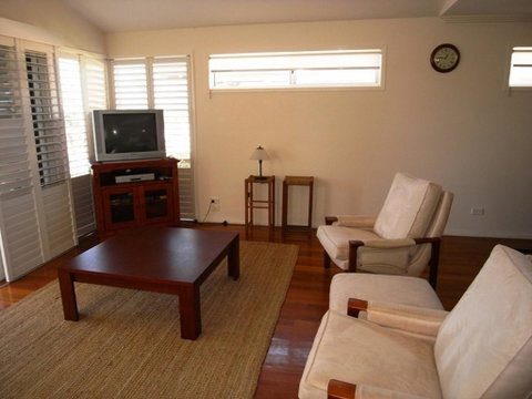 Clovelly Beach Townhouse - Darwin Tourism 0