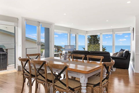 COASTAL HAVEN - Panoramic Ocean Views - Darwin Tourism 2