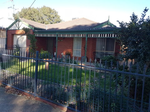 Cobram Cottage - Darwin Tourism 0