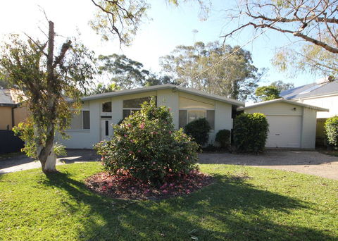 COLMER HOUSE At Dunbogan - Darwin Tourism 1