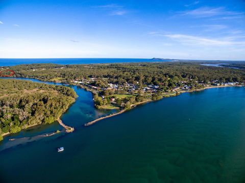 COLMER HOUSE At Dunbogan - Darwin Tourism 0