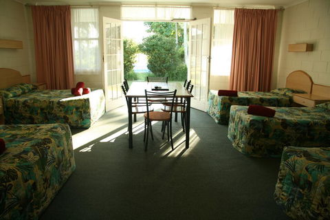 Colonial Court Motor Inn - Darwin Tourism 2