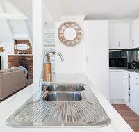 Combined Kingsley Beach House - Darwin Tourism