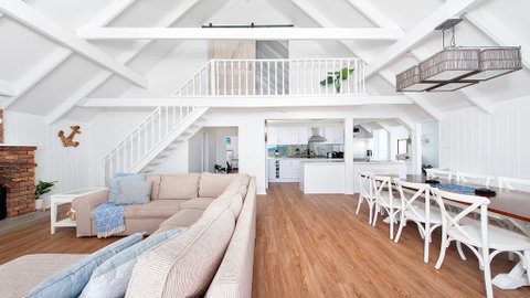 Combined Kingsley Beach House - Darwin Tourism 2